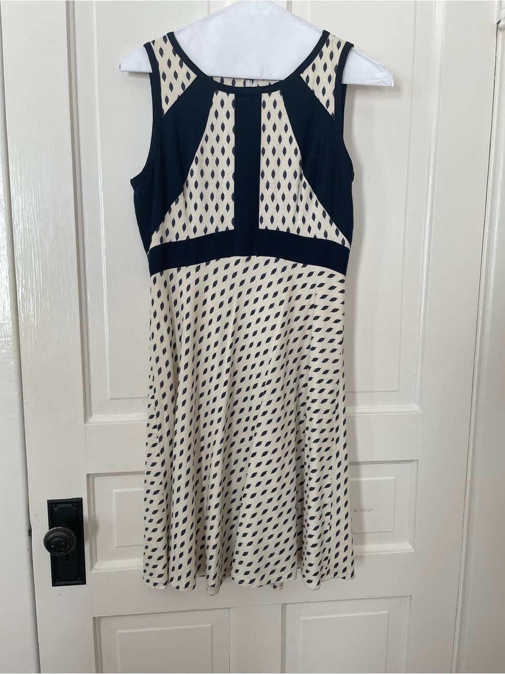 Ivanka Trump Black and Cream Sleeveless Fit-and-Flare Dress